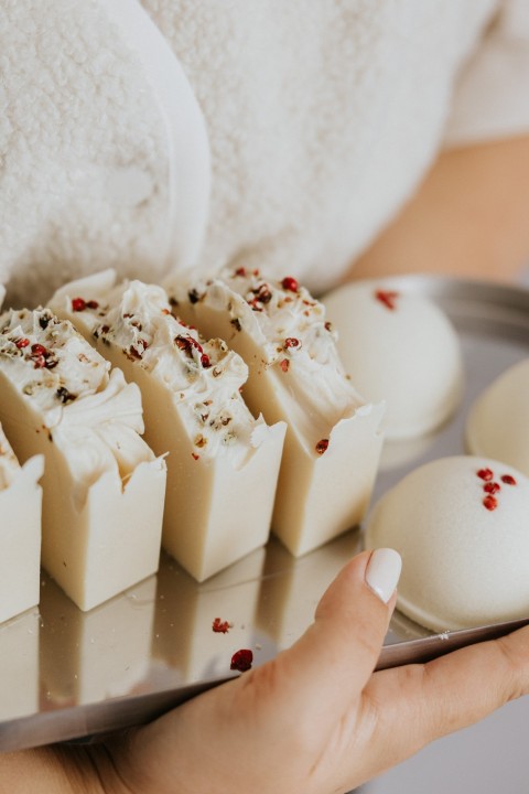 Pink Peppercorn - bath bomb