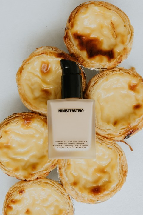 No. 40 Peach Soufflé - moisturising face foundation